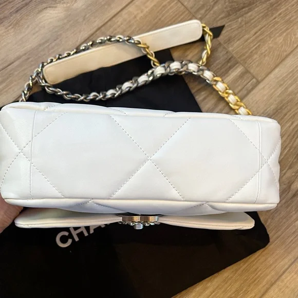 C hanel CC 19 look a like Classic White Quilted Shoulder Bag - Picture 7 of 10
